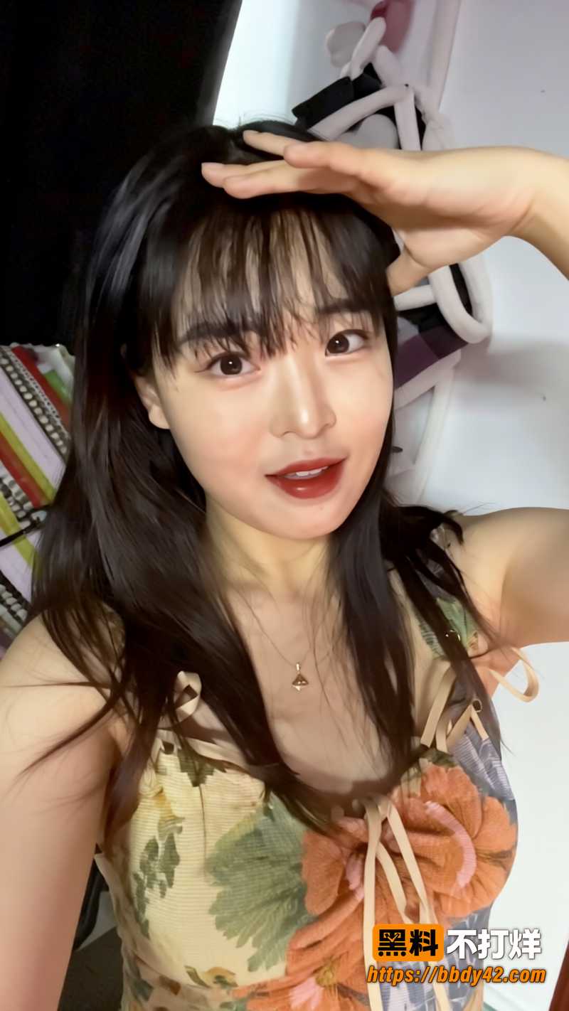 黑丝眼罩妹