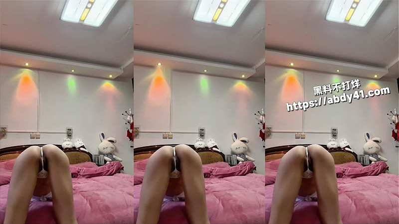 小骚妇脱衣舞口活.jpg6