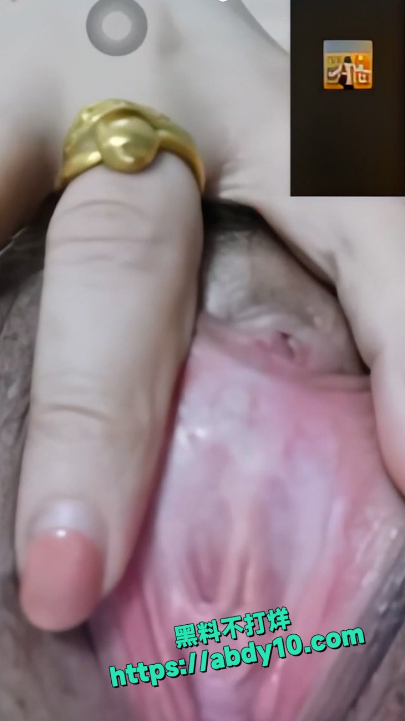 抖音40万粉丝熟女网红 荣姐 14