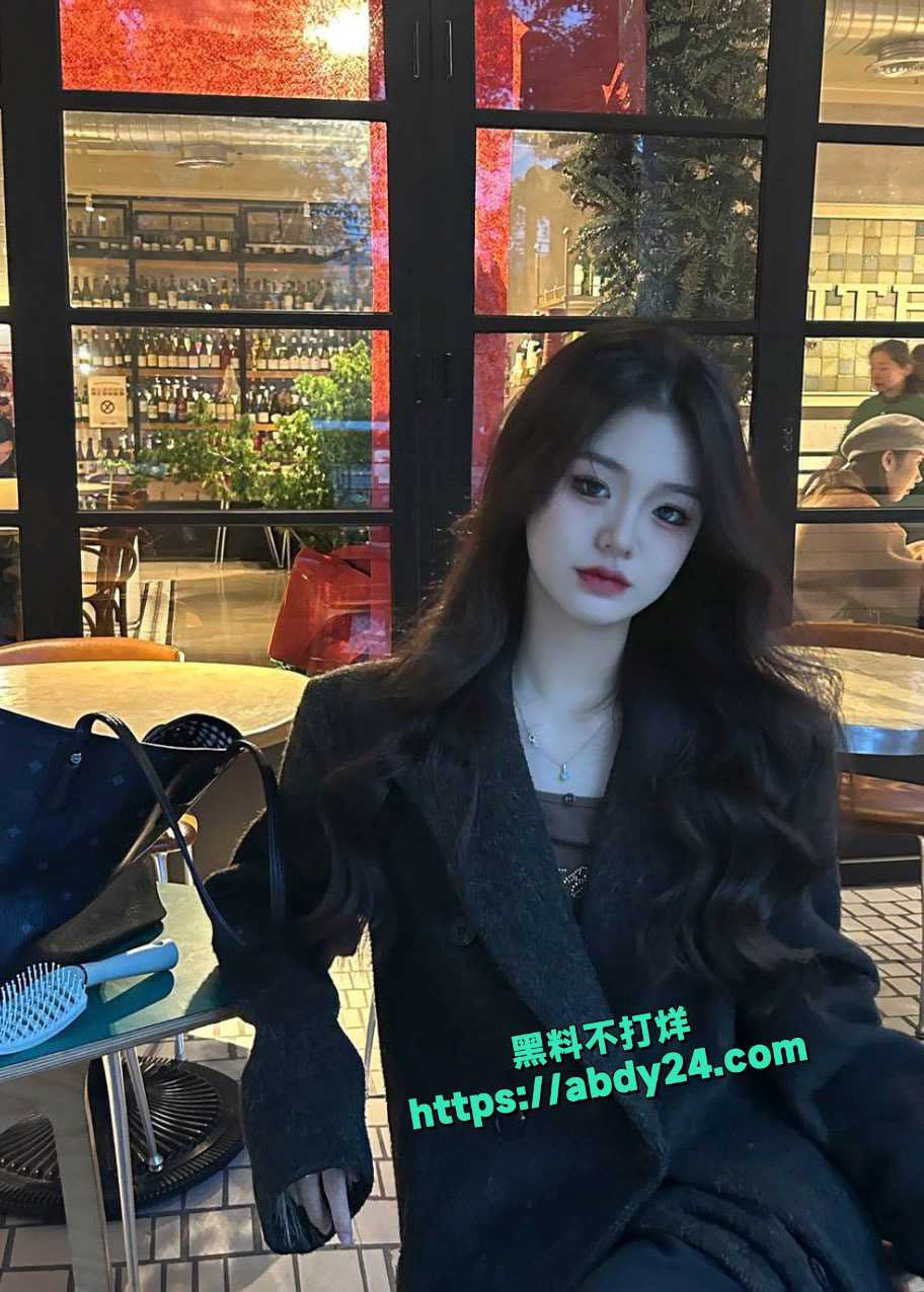 湖南反差婊叶佳私拍流出 3
