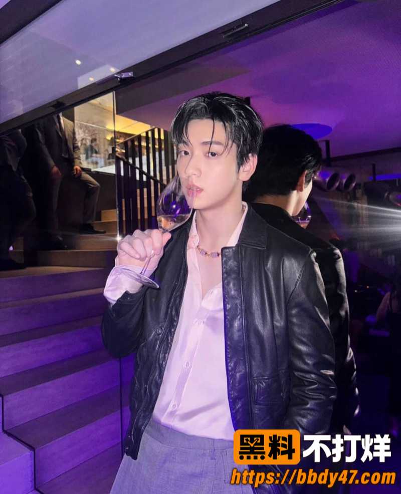 千万网红崔秀彬24