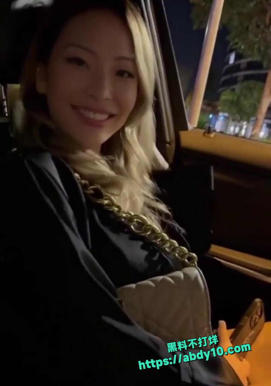 漂亮美眉Naomieast1