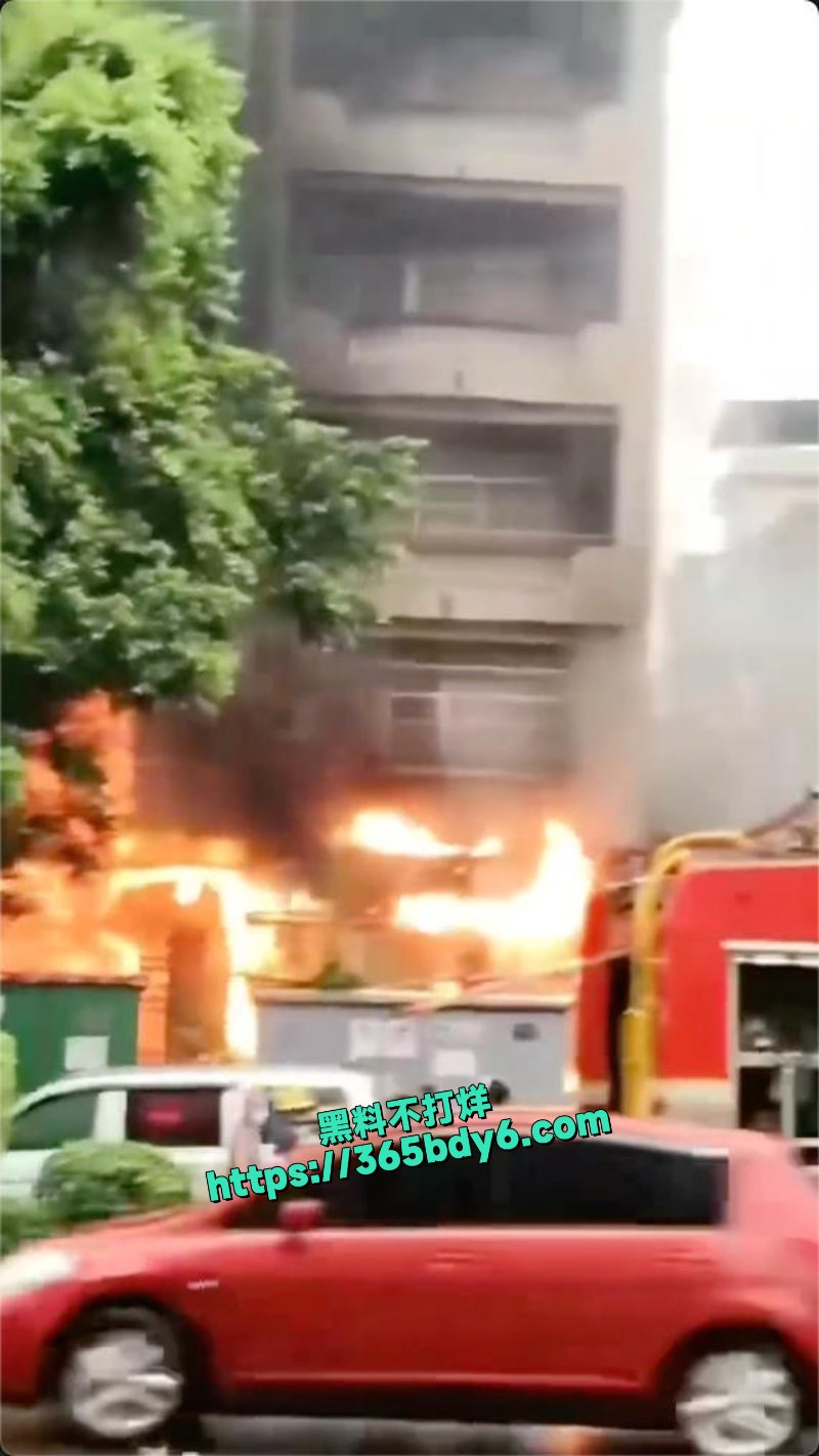 广西梧州龙圩区突发严重火灾造成5人死亡7