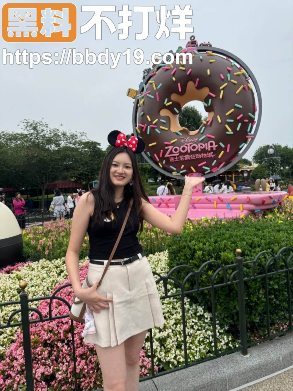烟台性瘾夫妻自拍性爱视频泄密 表面端庄背地里却是个性欲望爆棚的骚母狗7