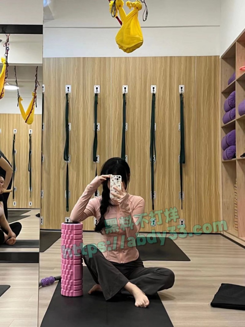 渣女断联五天偷着相亲订婚25