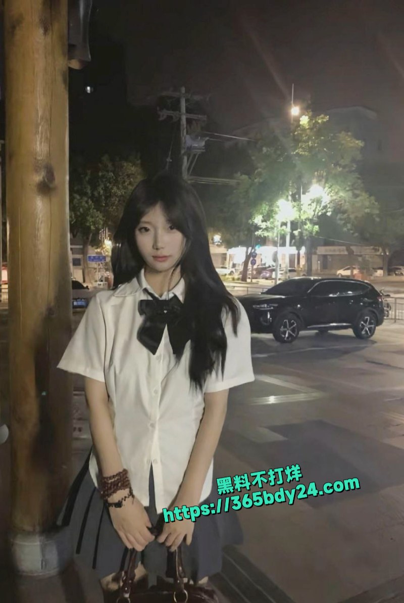 承德医学院05级冰山妖姬李静私拍乍泄  5