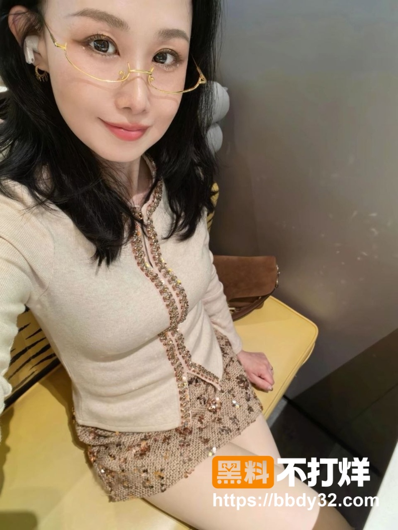 少妇 10