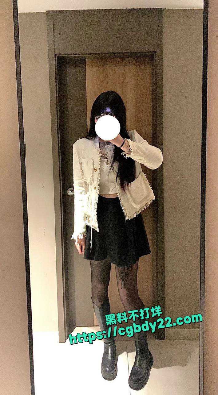 符文战士 制服调教SM忙的合不拢腿 微信与炮友交流做爱心得5