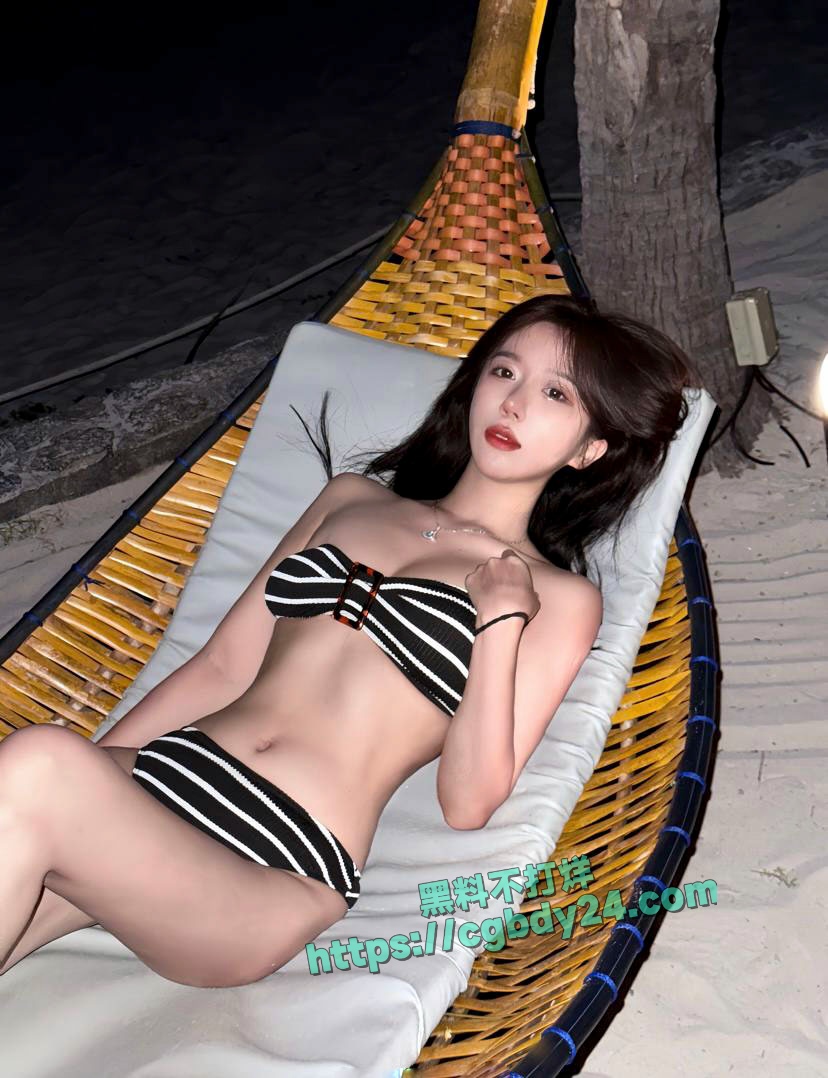 网红呆妹儿小霸王前男友独家投稿爆料开房洗澡三点全漏18