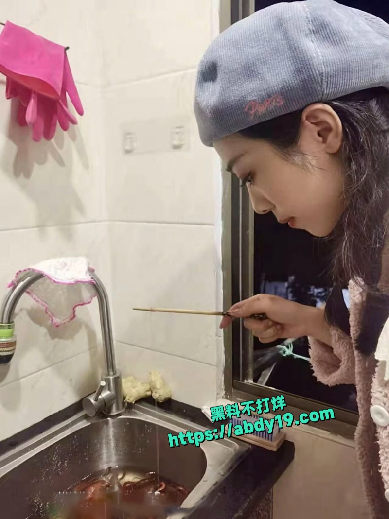 四川美女晨曦与金主性爱合集 3