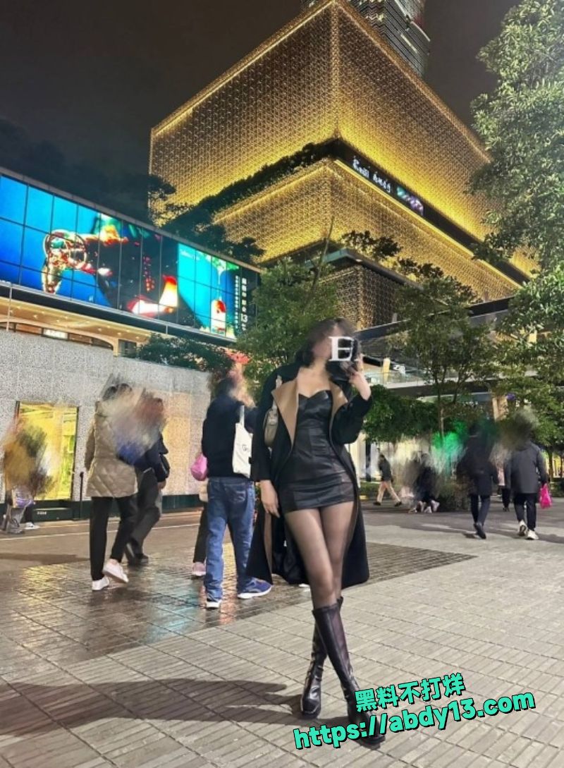 AshleyElla真空郊外露出1