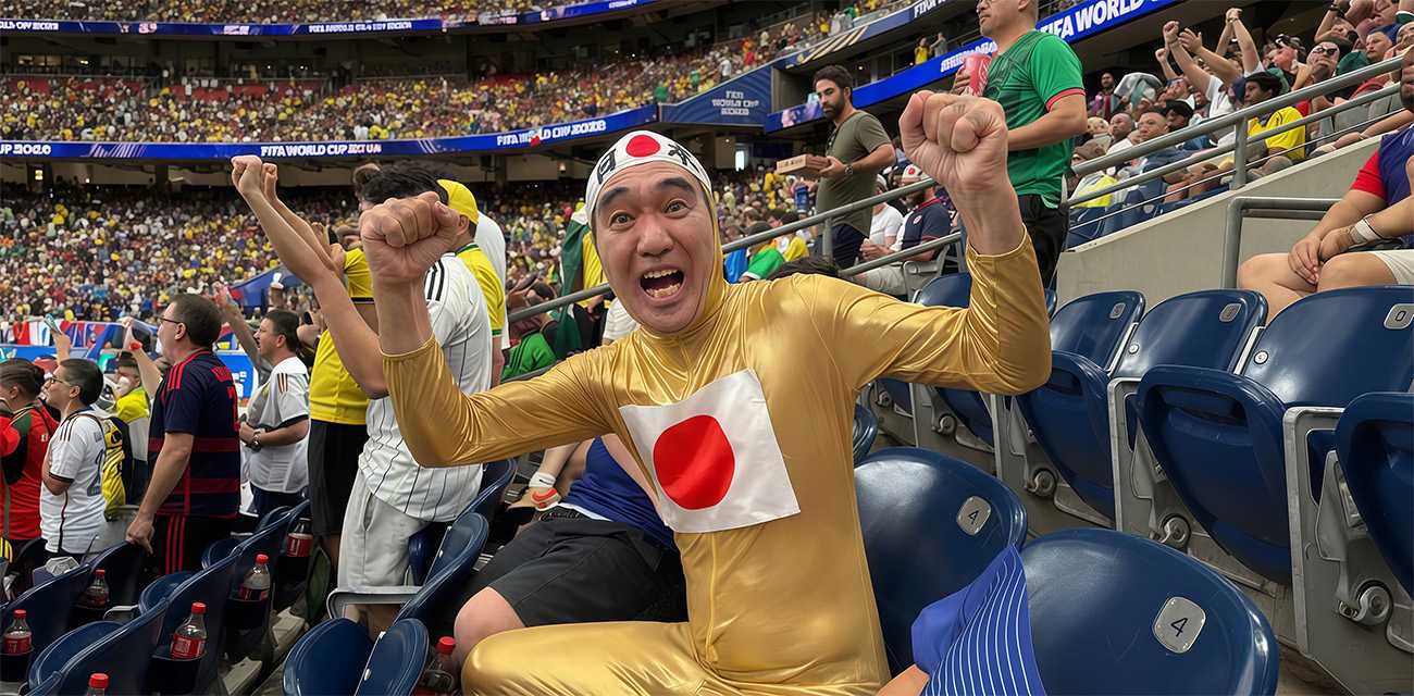 世界杯 日本国民级搞笑艺人江头2比50又整活 世界杯赛前直播突然背抱富士台女主播