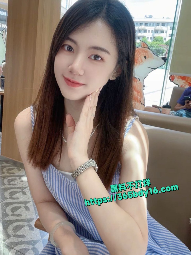 广东湛江新婚小夫妻