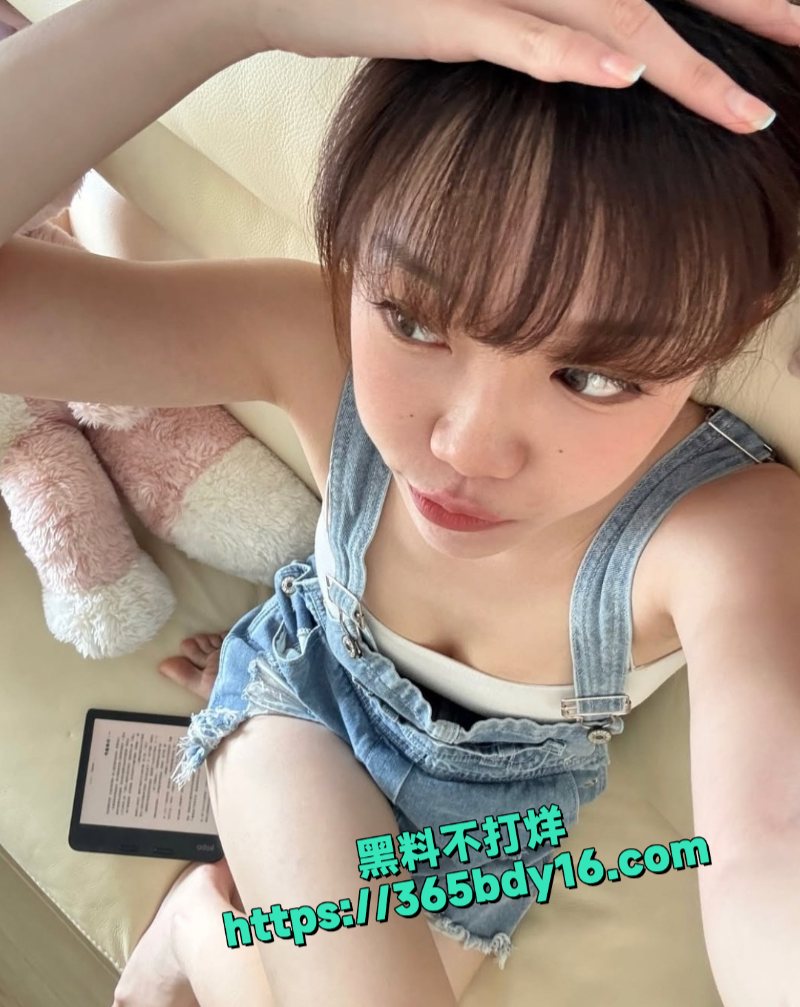 香港网美廸殷早期自拍视频 4