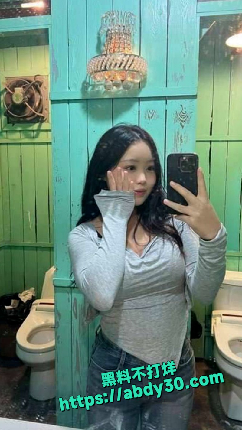 童颜巨乳萝莉 李芷霖 14