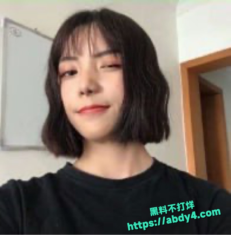 欣梦然私密自慰视频外泄3