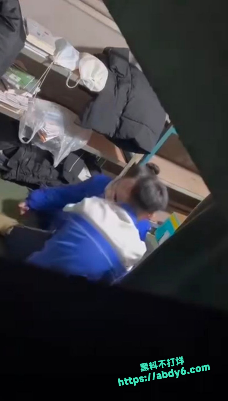 某中学学生情侣3