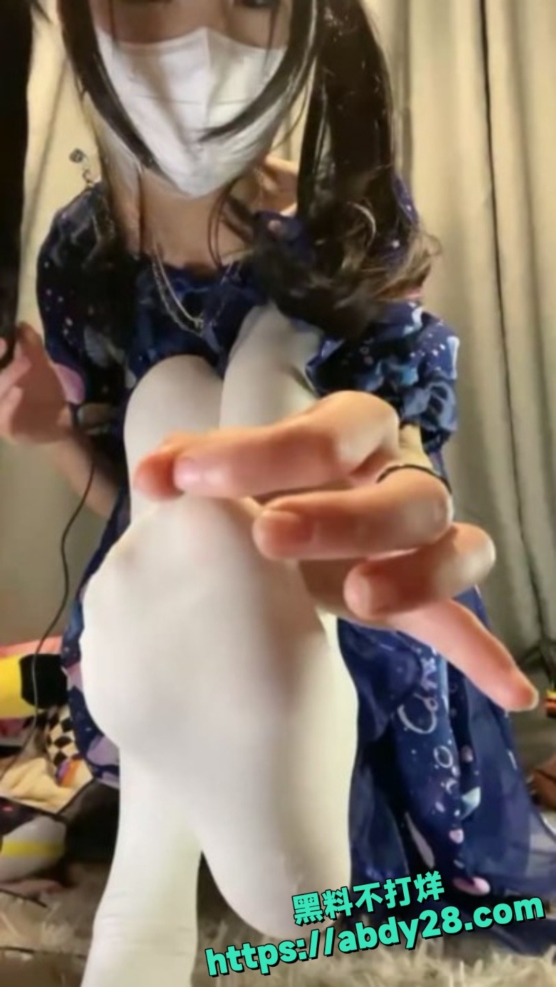 芃芃大人套路直播第一视角6