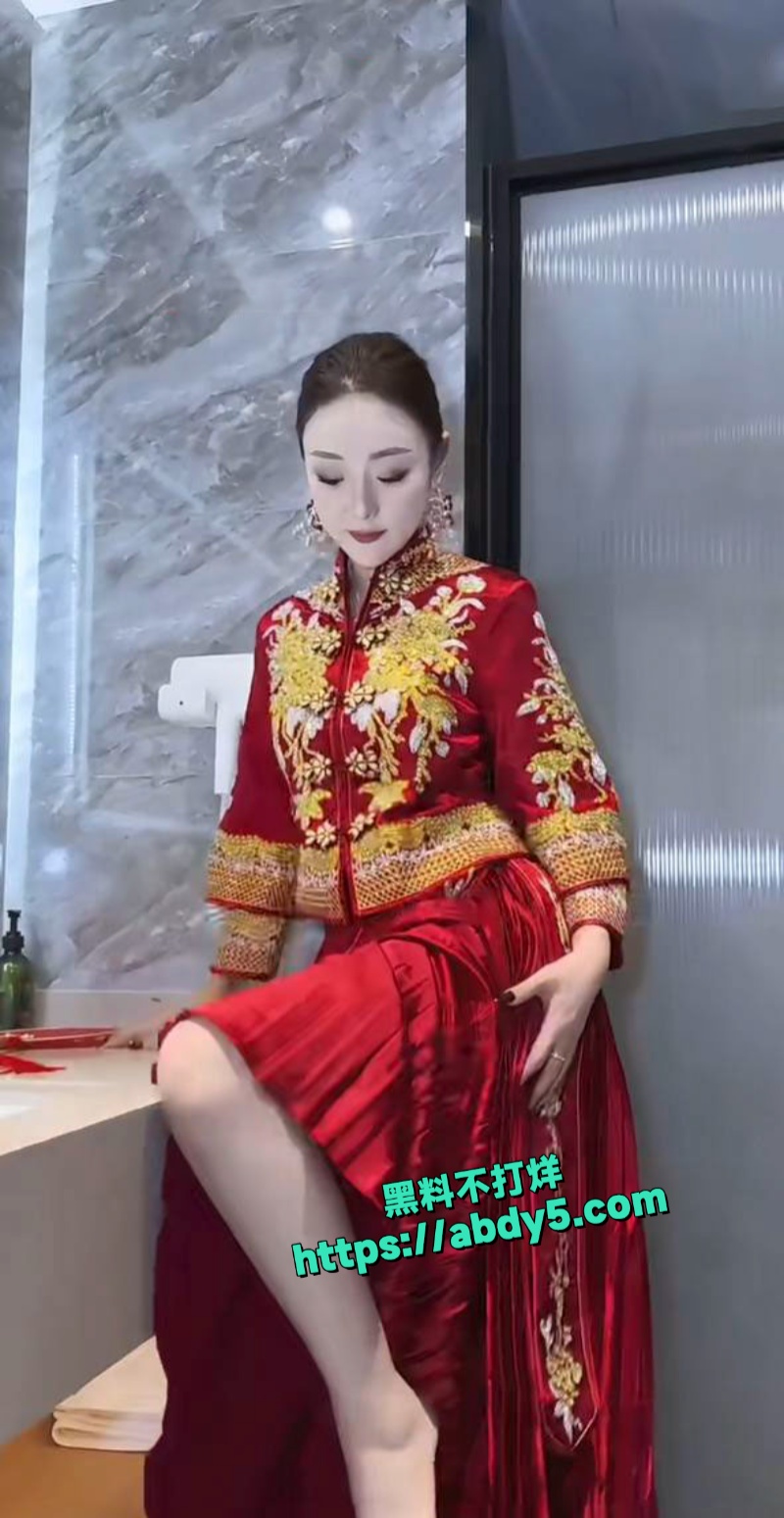 微博网红媚娘白玉花下海视频流出 5