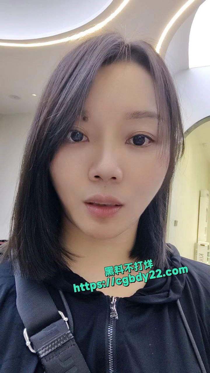 福建麓宝珠宝有限公司 女老总陈凤琴，经常几个大姐姐一起KTV找男模8