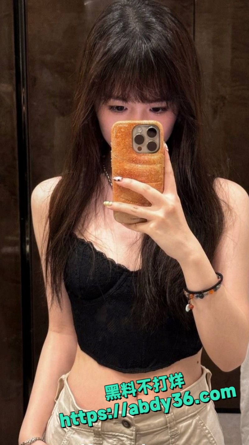 高颜值眼镜学生妹9