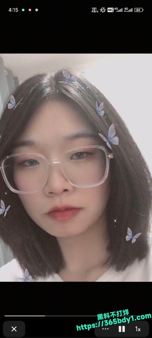 眼镜妹孙萌洗澡视频扣穴6