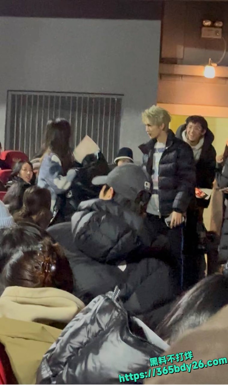 女友李禹熹曝光男演员荣梓杉家暴出轨26
