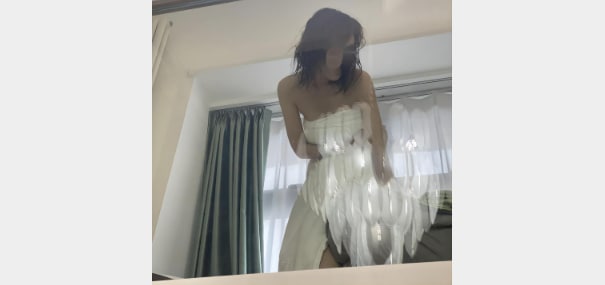 【原创首发】全⽹最真实调教系列，拉到⼆楼玻璃疯狂内射⼦宫，空姐妹妹 6p+10分钟视频