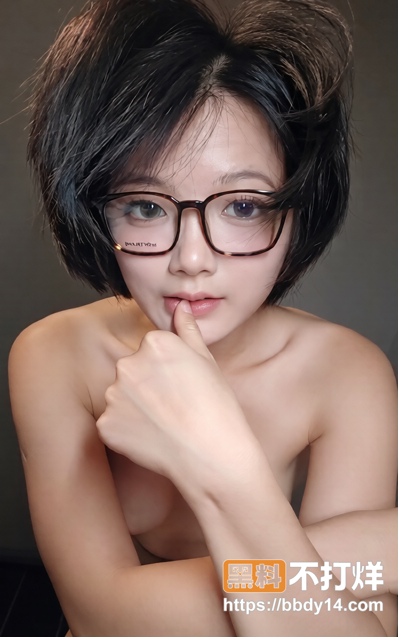反差大学生罗亦可全裸写作业1