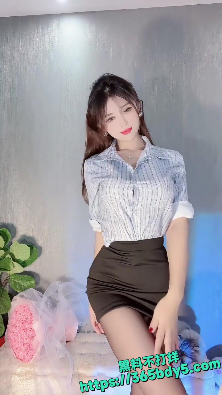 女神洁宝宝改名蛋蛋自慰视频3