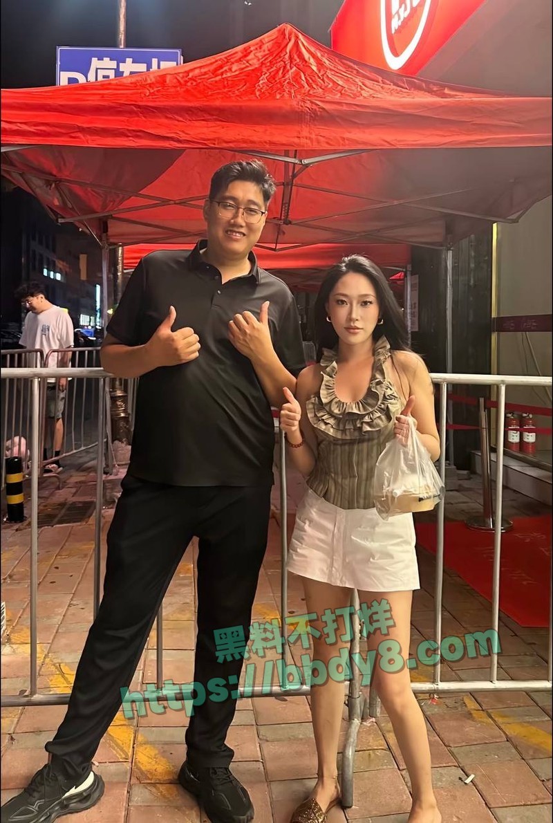 网红老公达令出轨女同学38