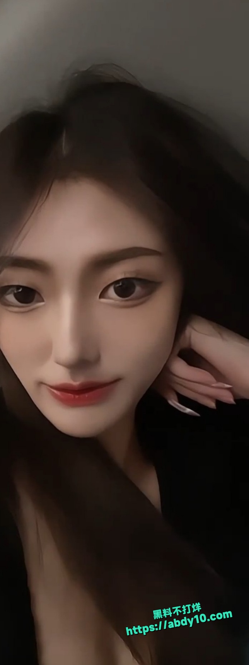 TikTok博主Laura2