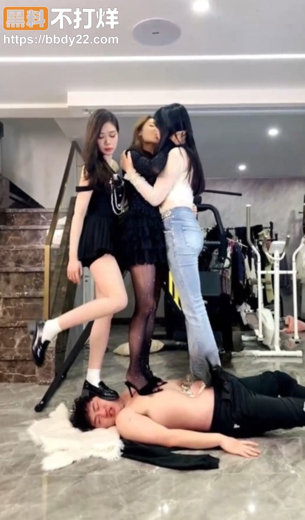调教女王麋鹿银儿6