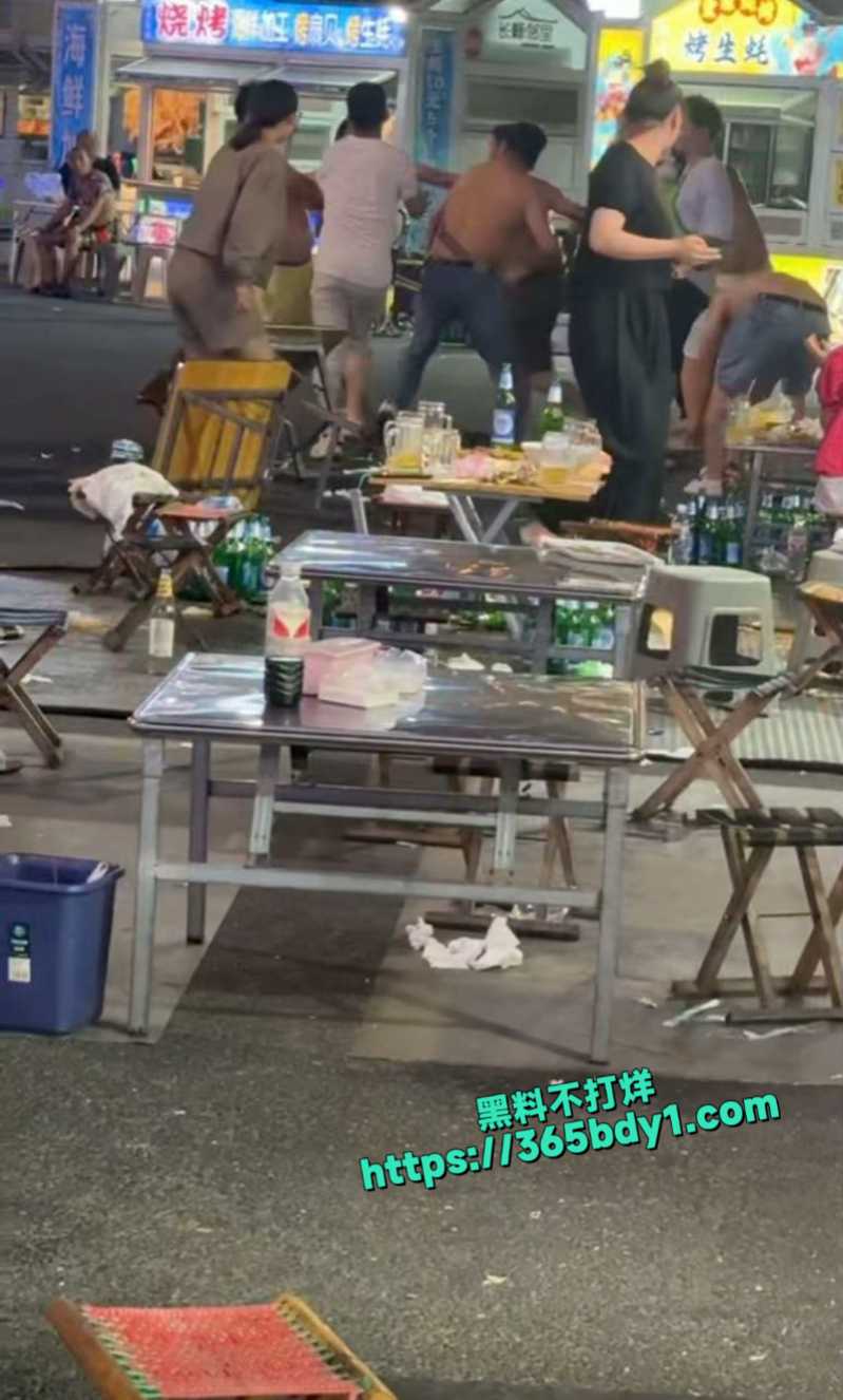 几名男的酒后发生口角互殴1