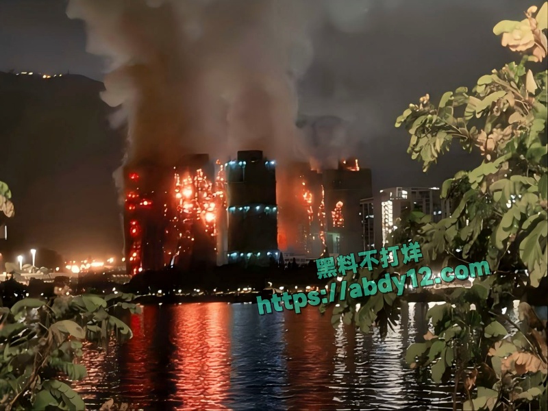 香港大埔宏福苑维修工地起火 16
