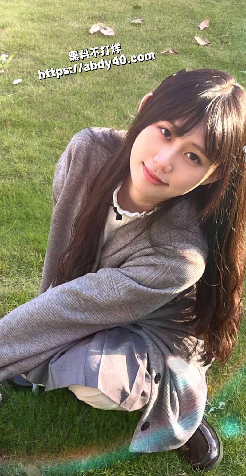郑州大学清纯女神 姚凯萱.jpg3