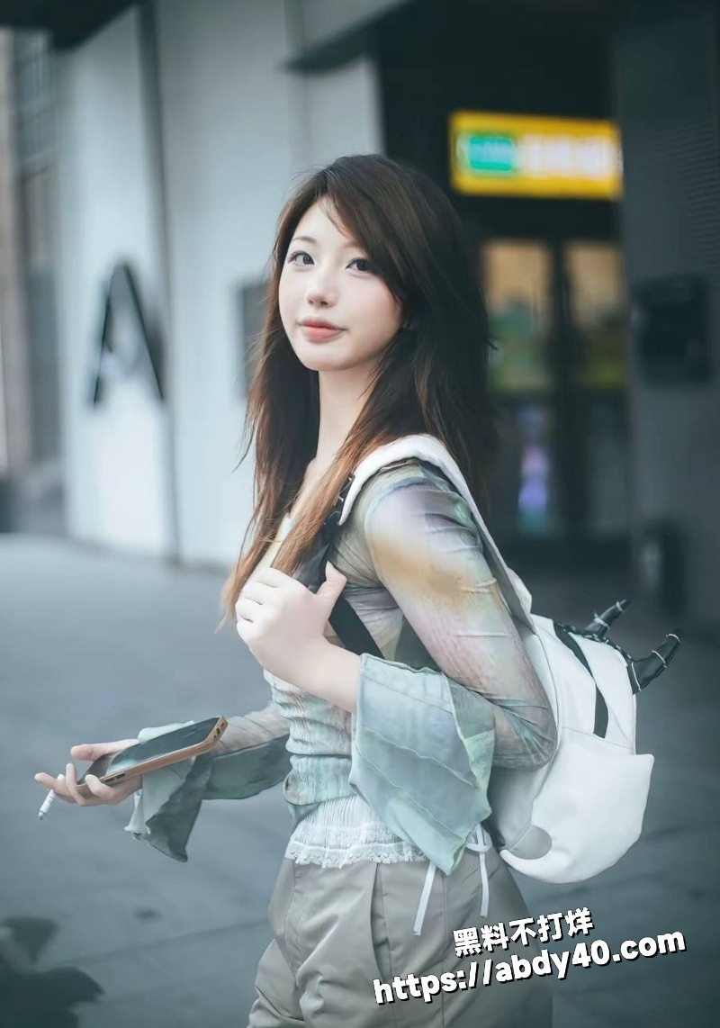 女主爆料说唱歌手TopBarry睡粉丝7
