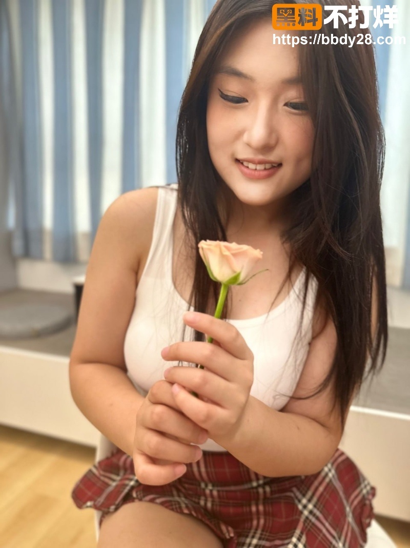 山东表演系音乐生钢琴教室脱裤子3
