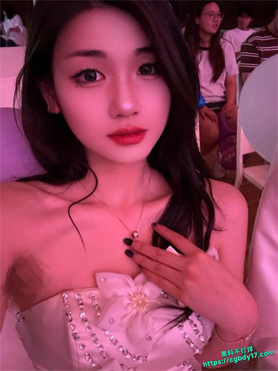 山东美女李莹