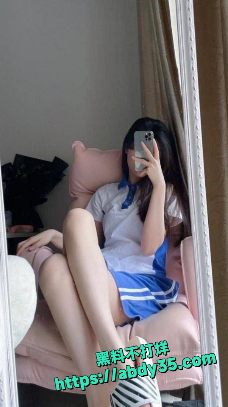 高颜值清纯学生妹夏妤琳9