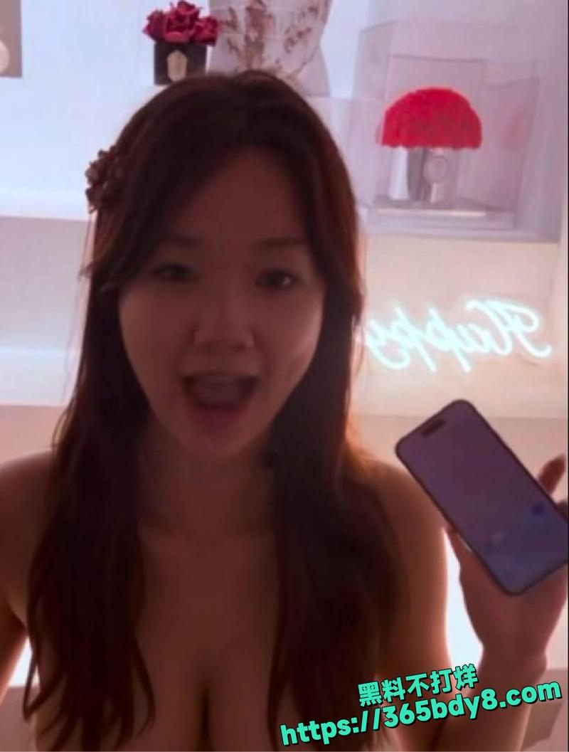 学生妹反差婊私兼职做鸡视频曝光4