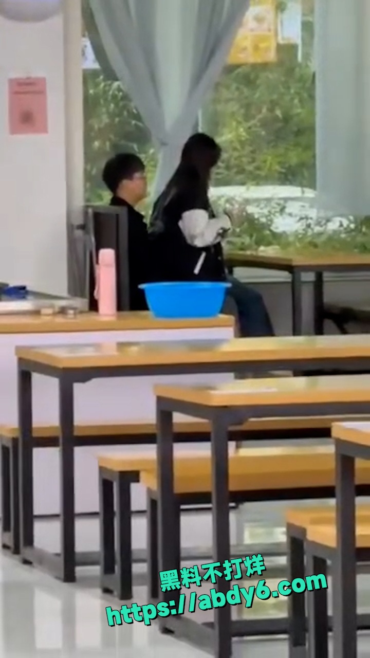 河南郑州商学院二食堂 3