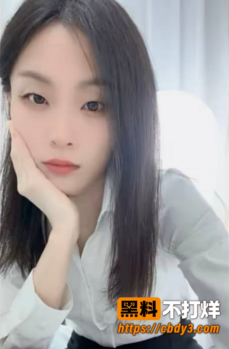 快手网红蜜桃依依下海 9