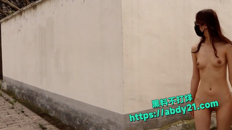 推特户外露出女神 11