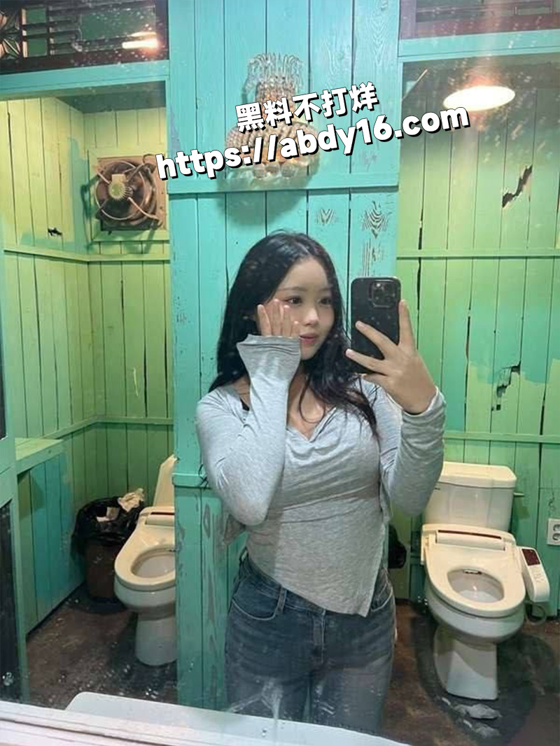 顶级巨乳人妻 李芮熙