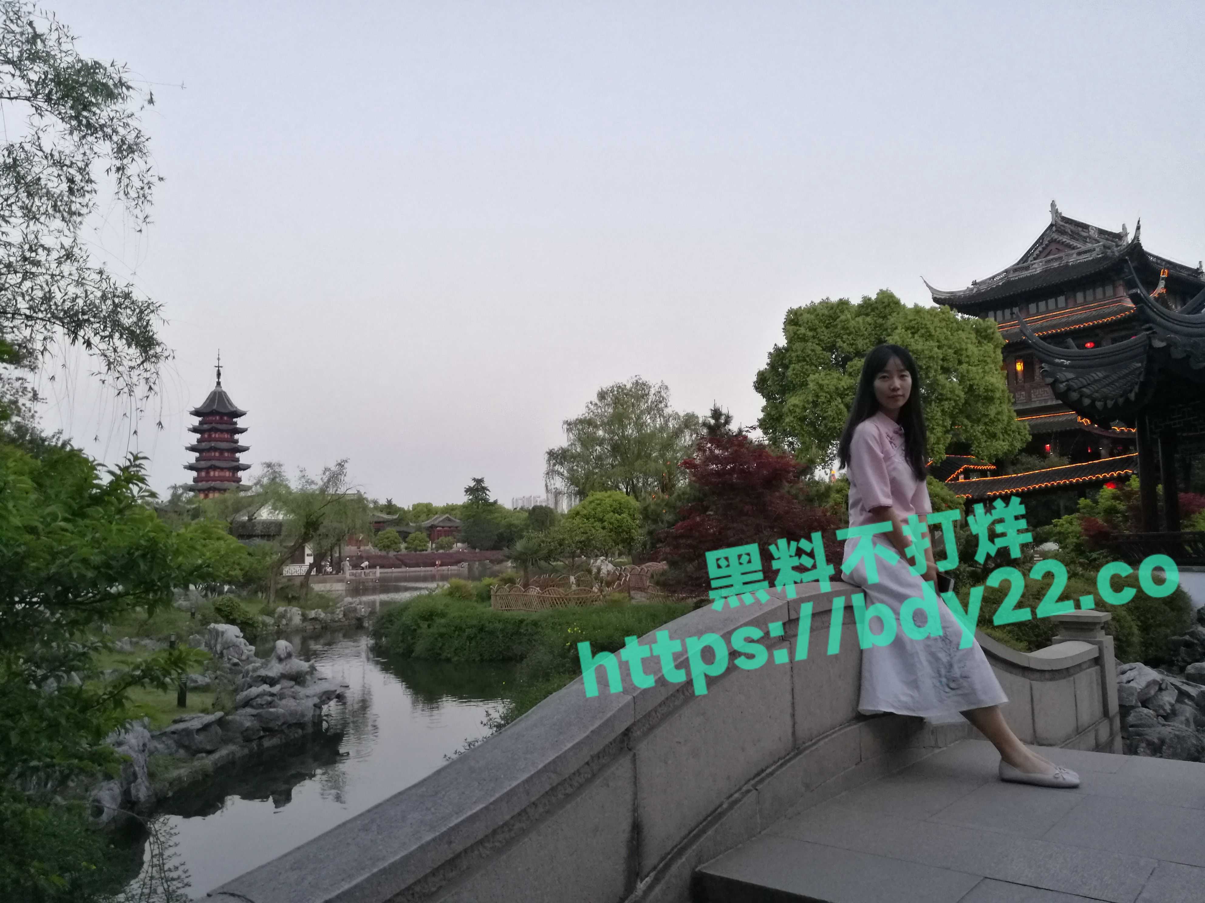 B9FA3403055FEA06F86161B351F5B75E.jpg