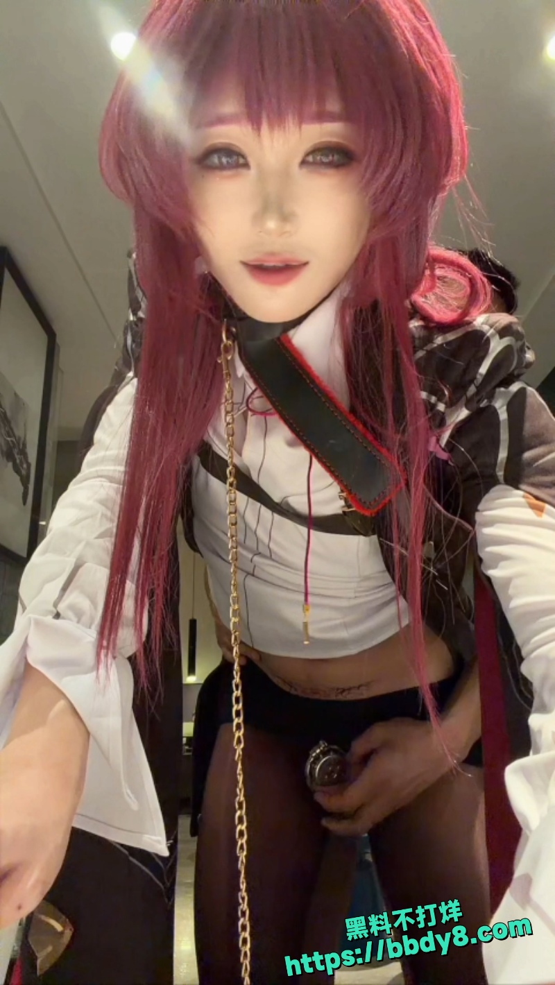 推特极品cos男娘1