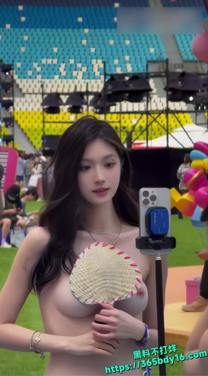 AI极品美女脱衣定制流出5.