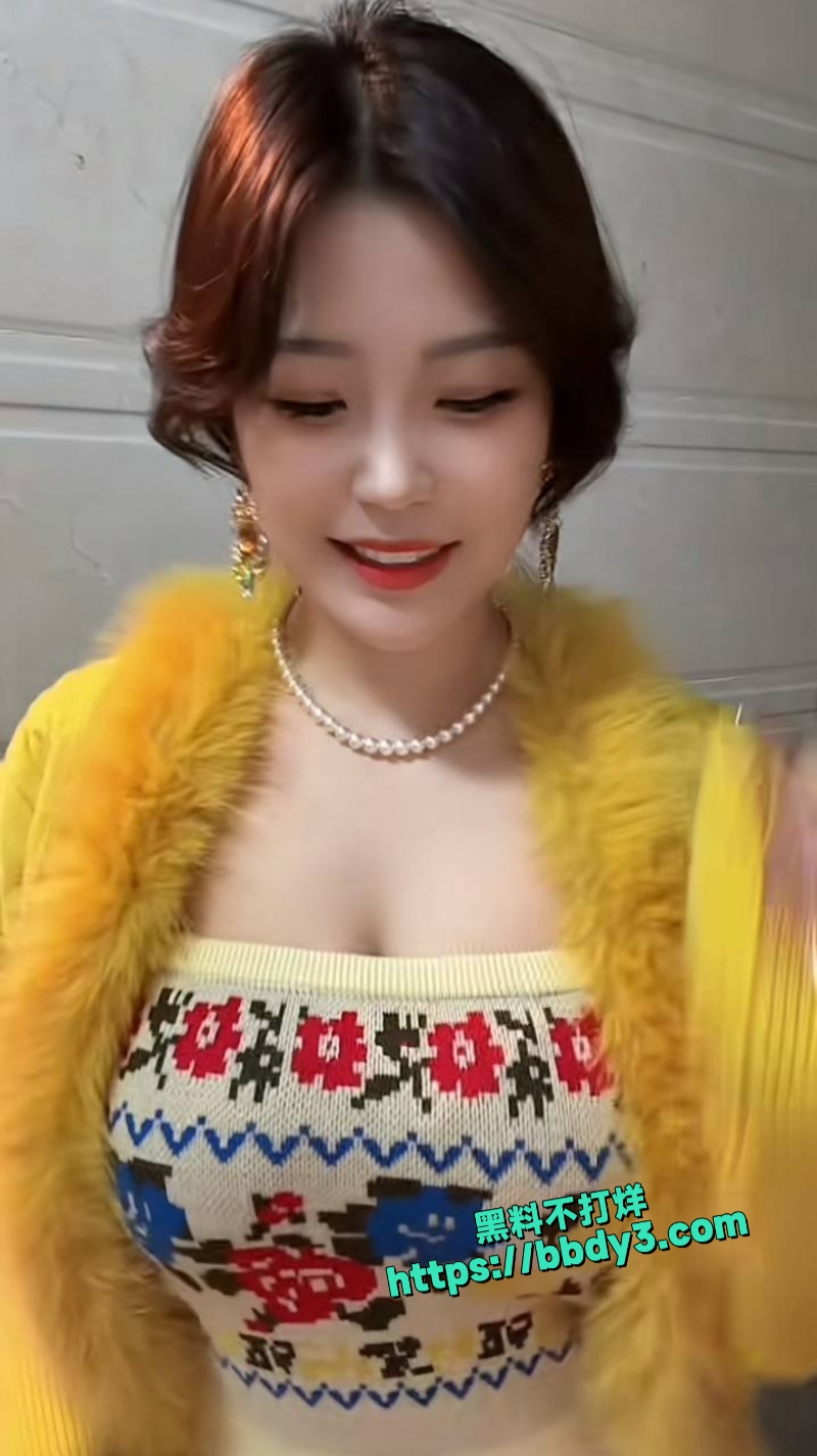 抖音33.7w网红苏菲呀 18