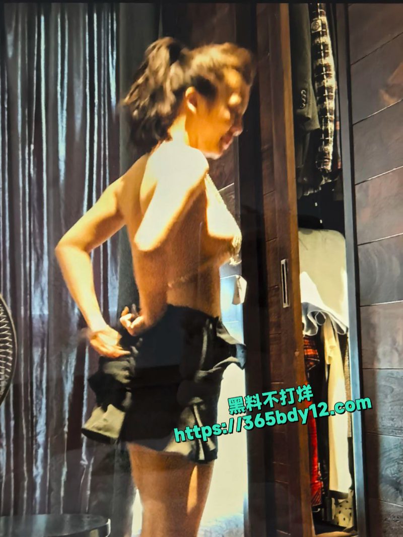 广东湛江富婆包养壮年小伙野外露出3p25